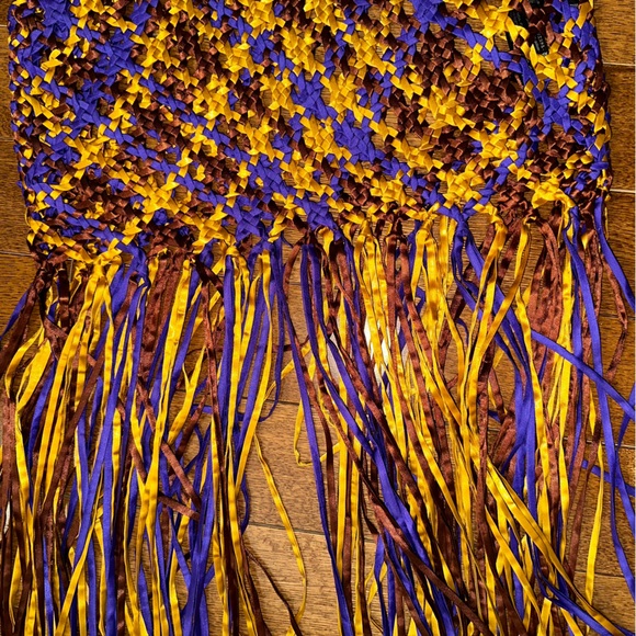 Woven fringe top - Picture 6 of 7